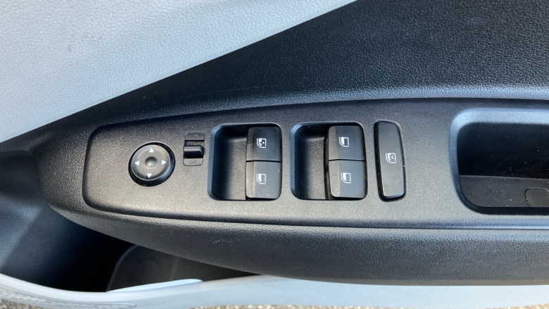 Hyundai i10 1.0 MPi Premium 5dr Petrol Hatchback